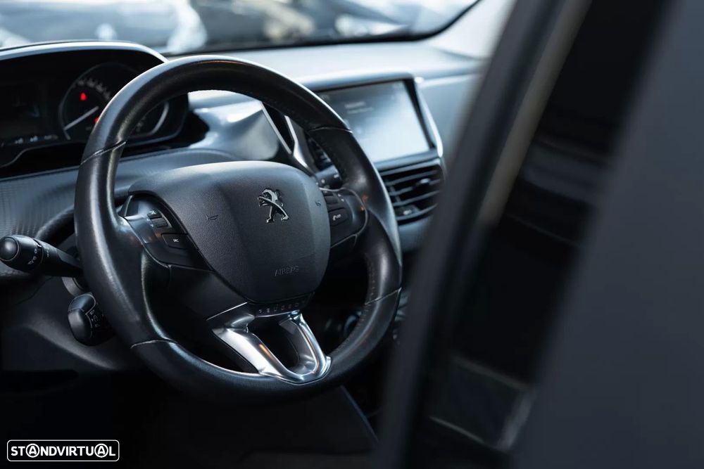 Peugeot 208 1.2 PureTech Active - 9