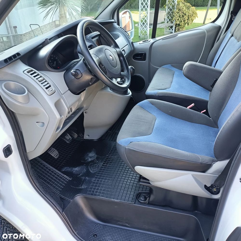 Renault Trafic II - 12