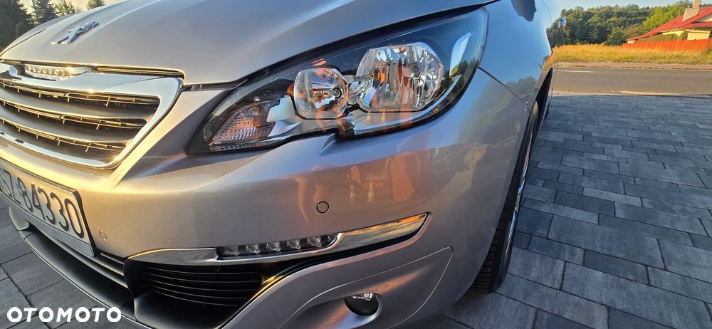 Peugeot 308 1.2 PureTech Allure S&S - 10