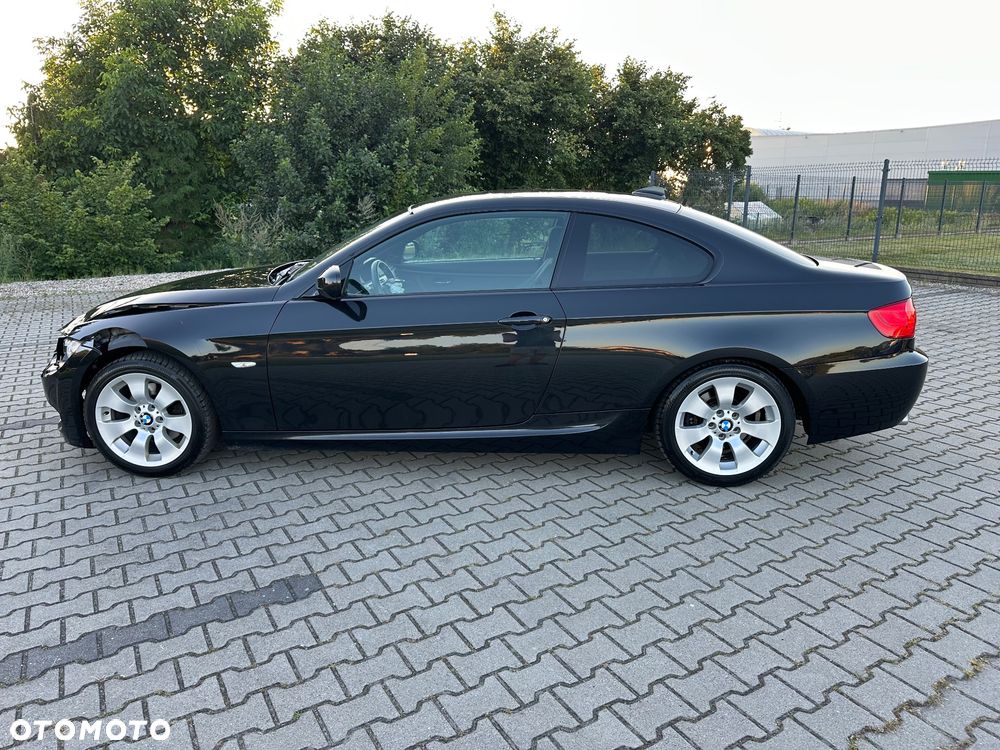 BMW Seria 3 320d M Sport Edition - 14