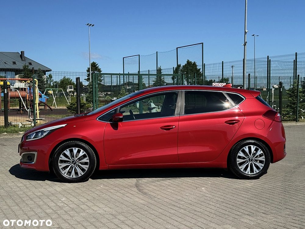 Kia Ceed 1.4 L - 10