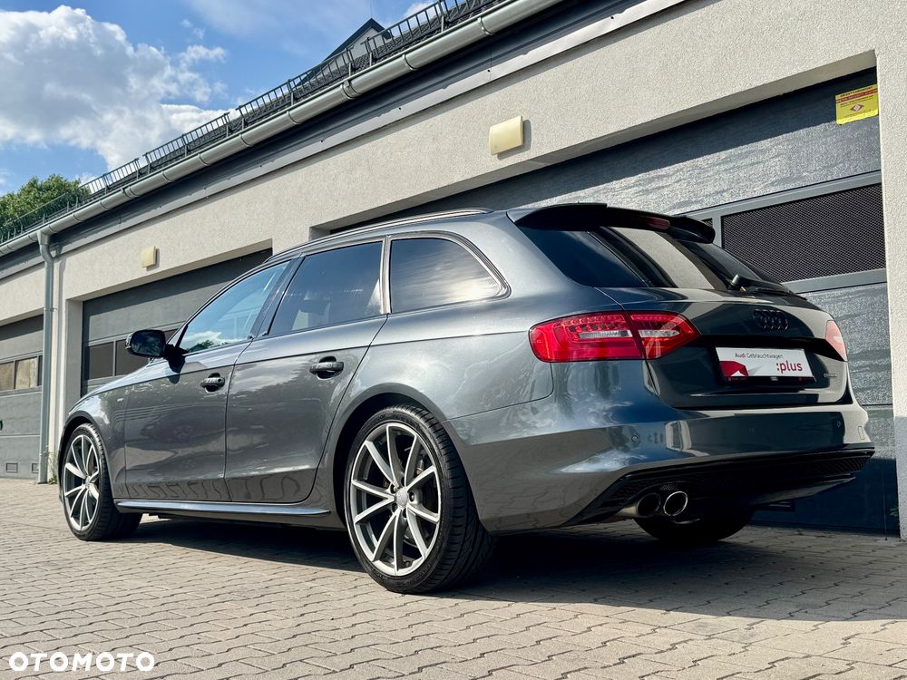 Audi A4 Avant 2.0 TDI DPF quattro S tronic S line Sportpaket - 16