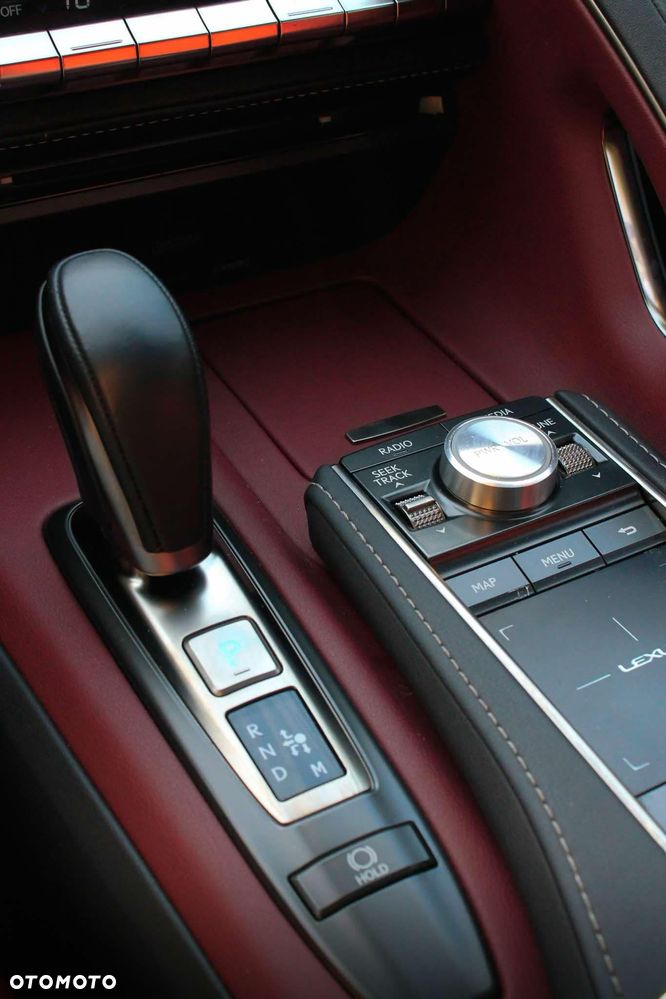Lexus LC - 15