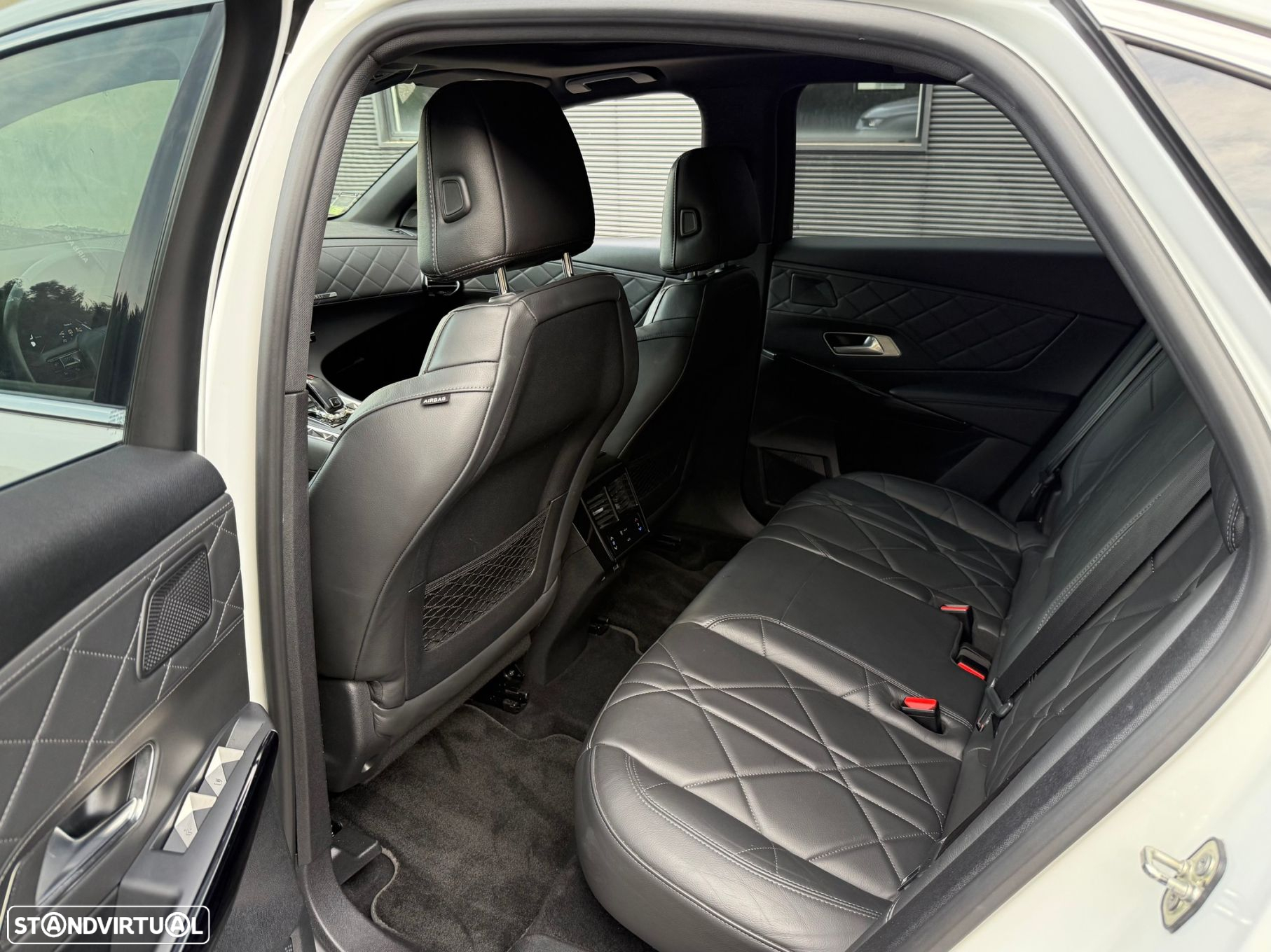DS DS7 Crossback 1.6 THP Rivoli EAT8 - 23