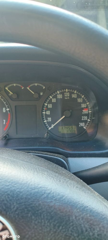 Skoda Octavia 1.8T Elegance - 7