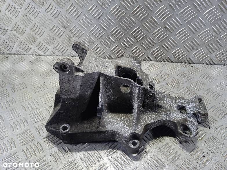 ŁAPA MOCOWANIA ALTERNATORA VOLKSWAGEN PASSAT B5 - 2