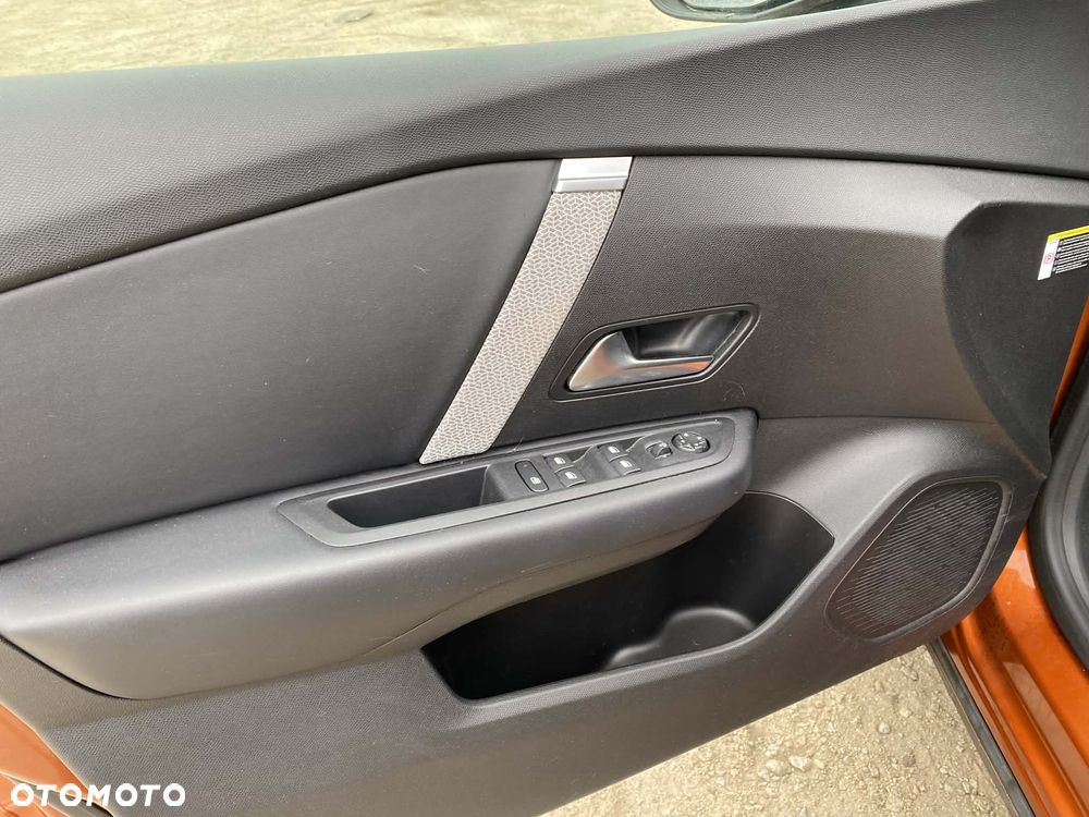 Citroën C4 e-C4 136 SHINE - 21