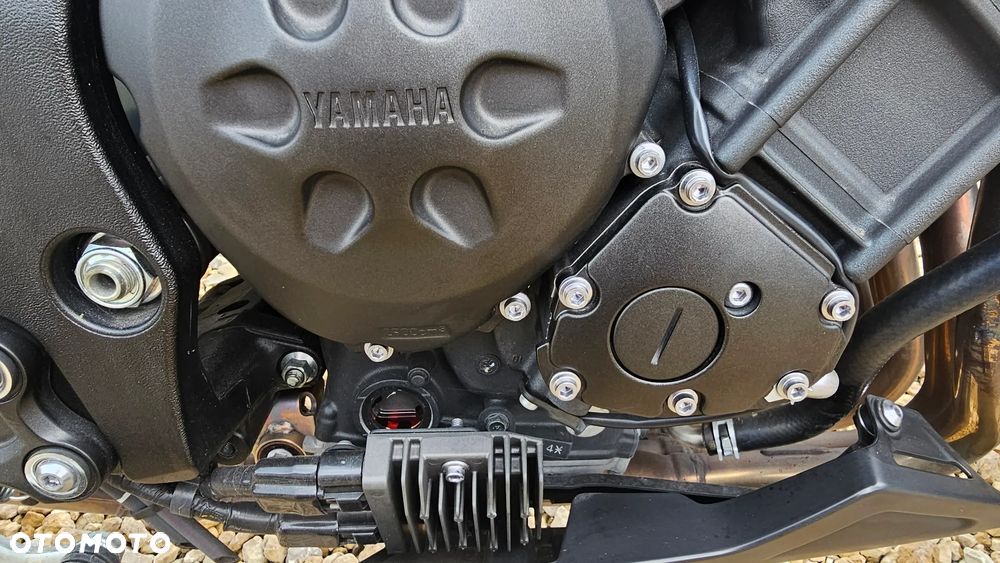 Yamaha FZ8 - 14