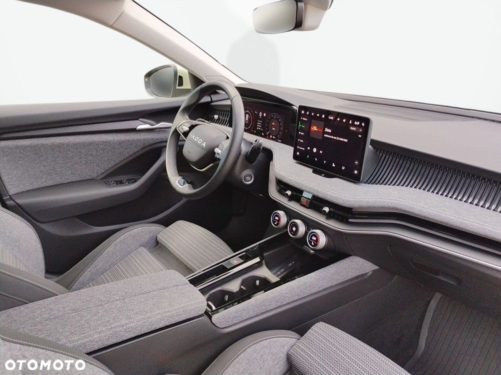 Skoda Superb 2.0 TDI SCR Selection DSG - 18