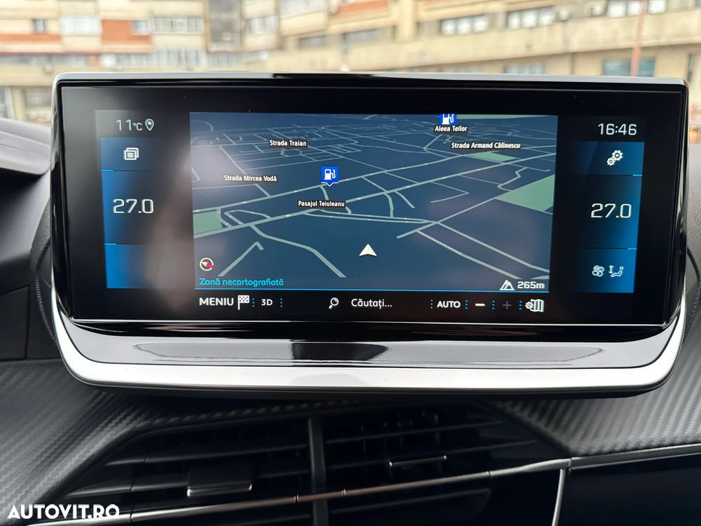 Peugeot 2008 PureTech 130 EAT8 Allure Pack - 28