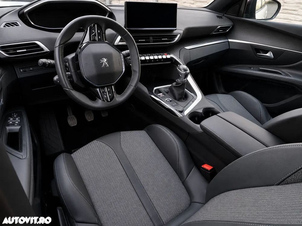 Peugeot 5008 1.2 Puretech Turbo s&s Allure - 9