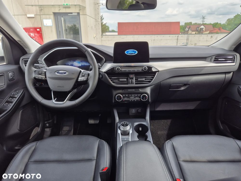 Ford Kuga - 17