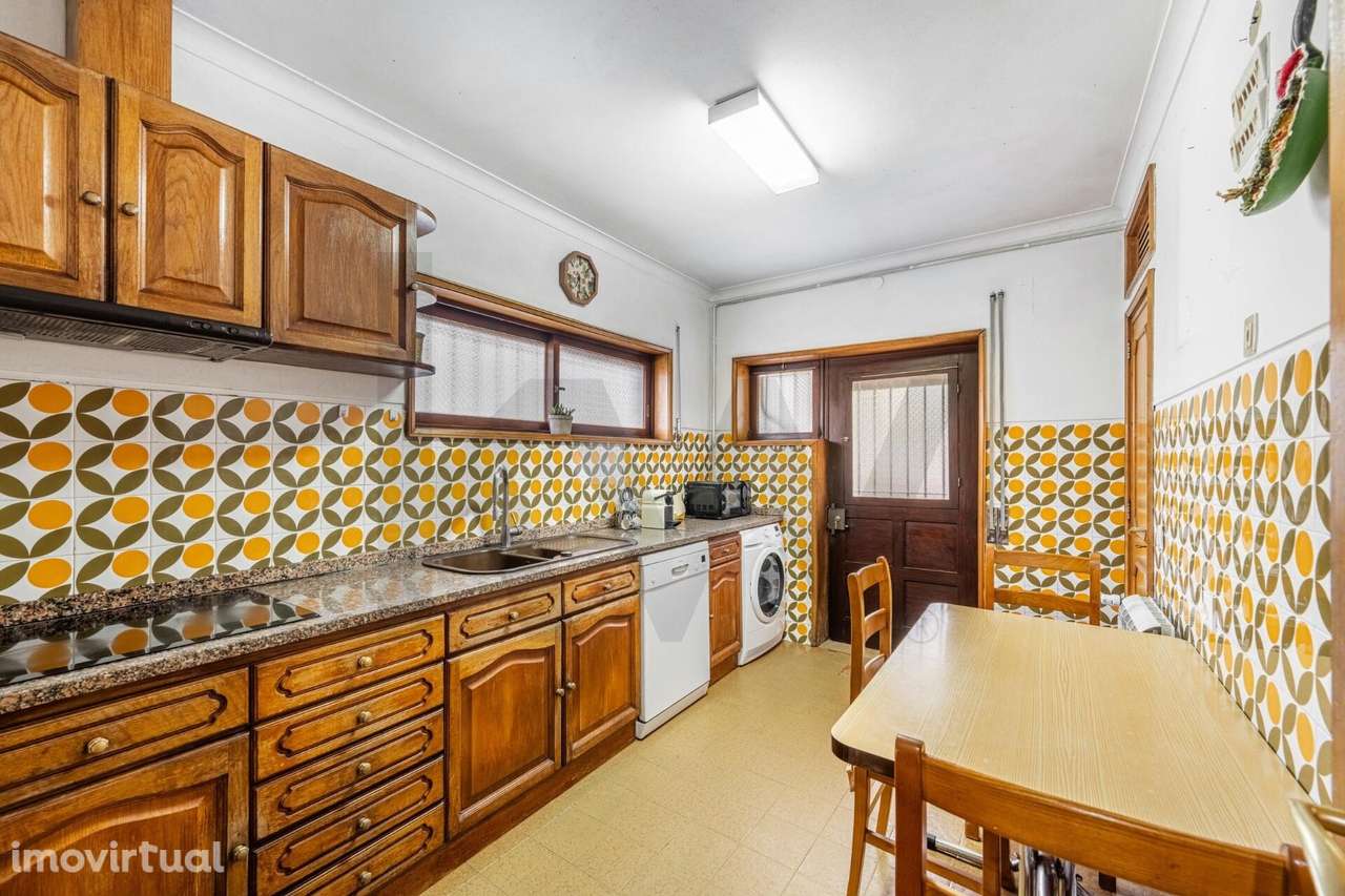 OPORTUNIDADE - PREÇO REVISTO | Moradia T4 de 3 Frentes em Oliveira do - Grande imagem: 5/17