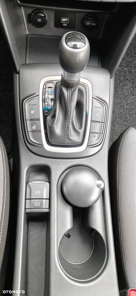 Hyundai Kona 1.6 GDI Hybrid Comfort DCT - 24