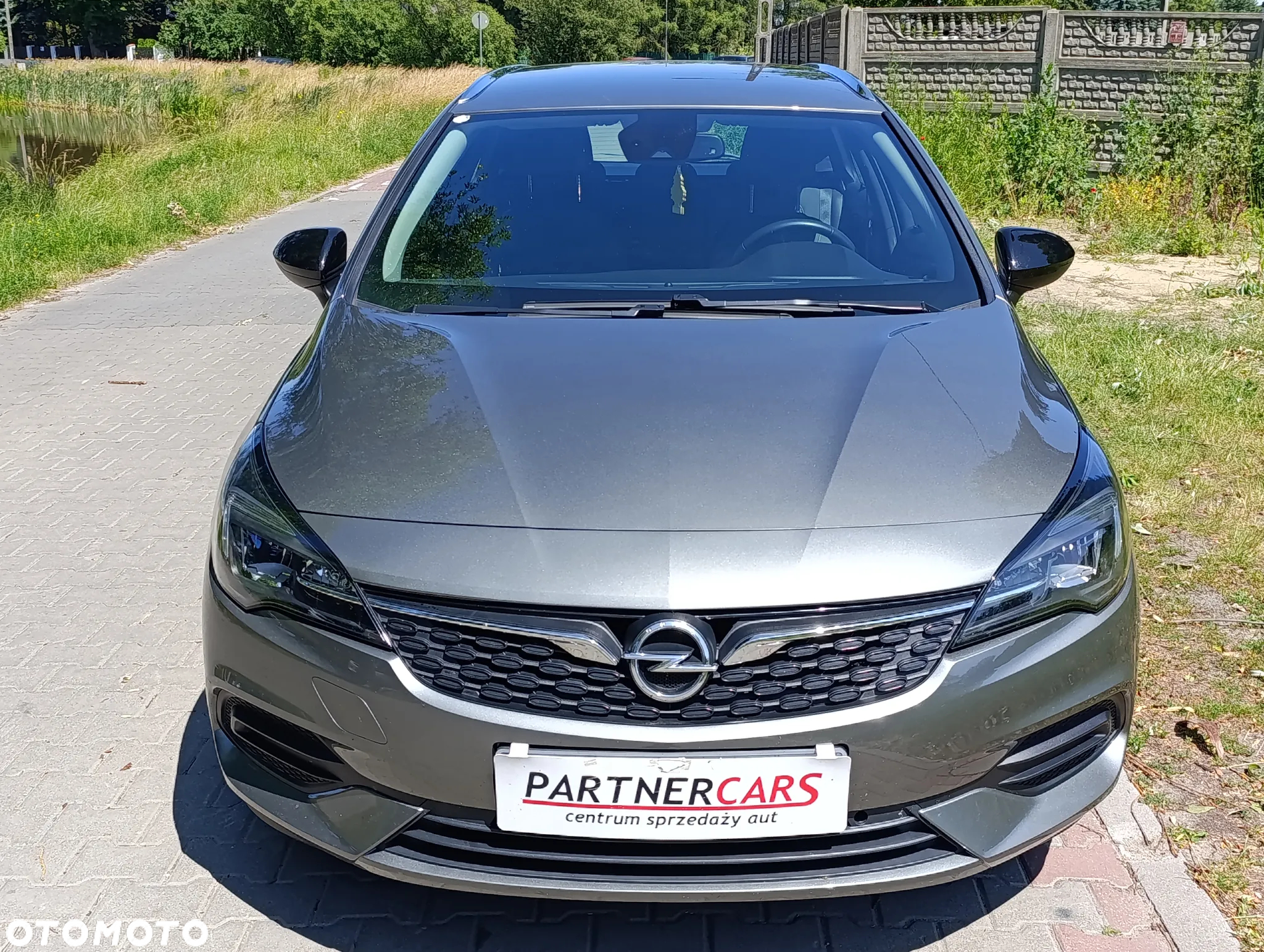 Opel Astra V 1.2 T Elegance S&S - 2