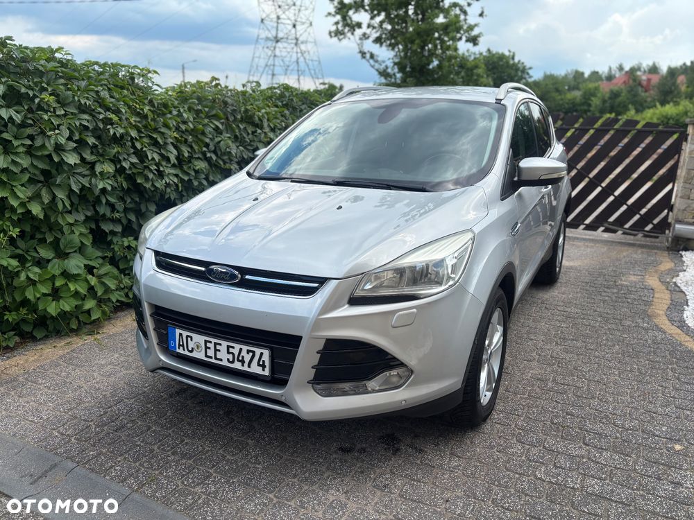 Ford Kuga 2.0 TDCi 2x4 Titanium - 3
