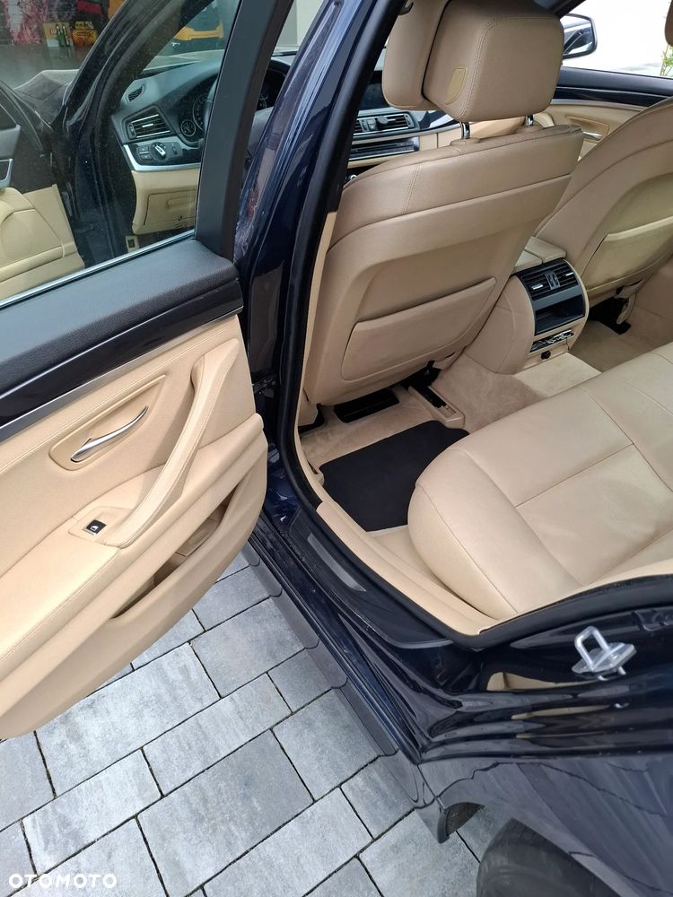 BMW Seria 5 520d - 11