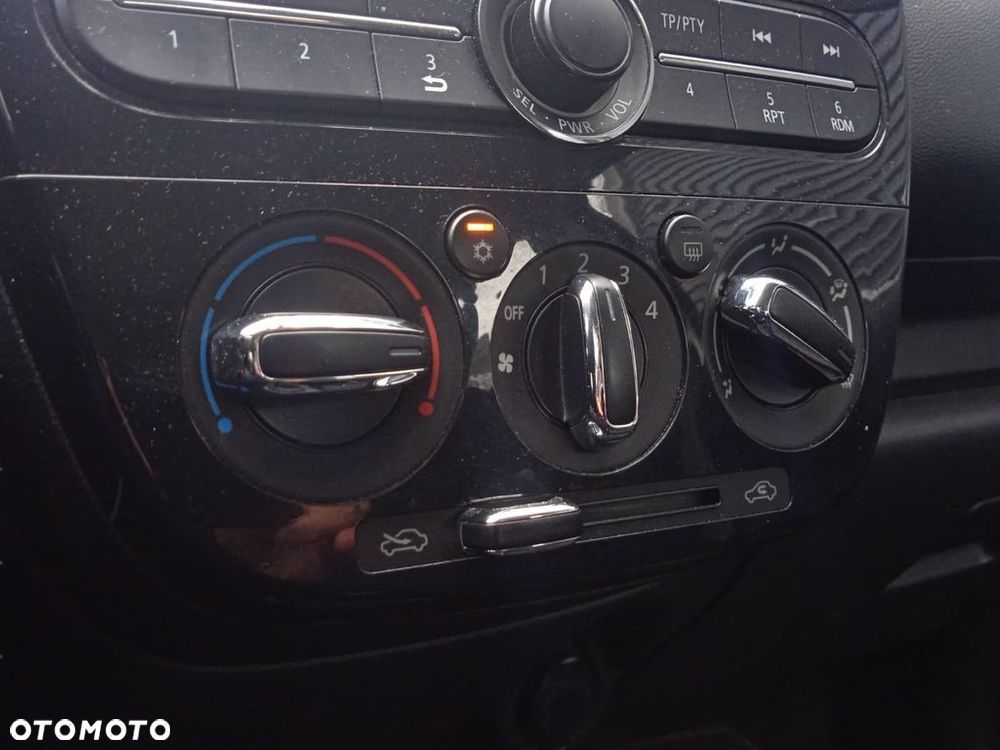 Mitsubishi Space Star 1.2 Inform Plus - 19