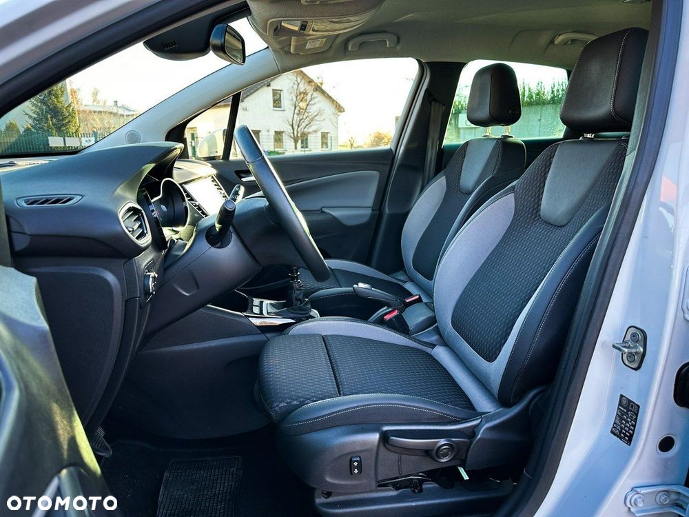 Opel Crossland X - 11