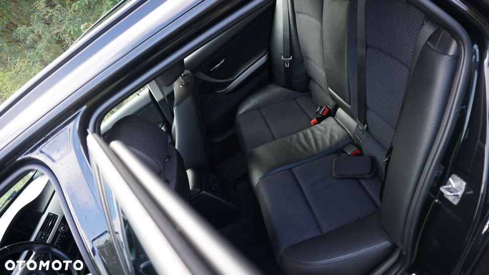 BMW Seria 3 320d xDrive - 18