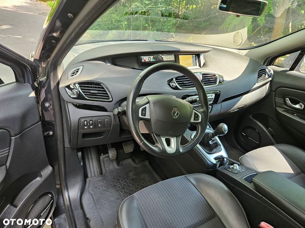 Renault Grand Scenic TCe 130 Bose Edition - 10