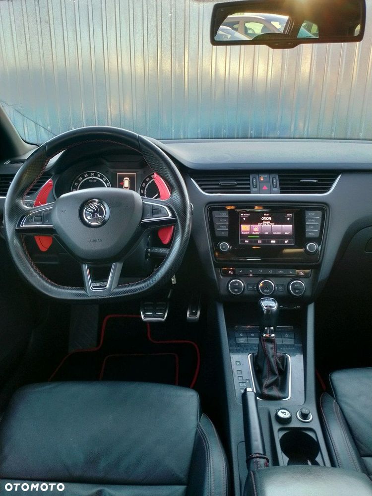 Skoda Octavia 2.0 TDI RS DSG - 14