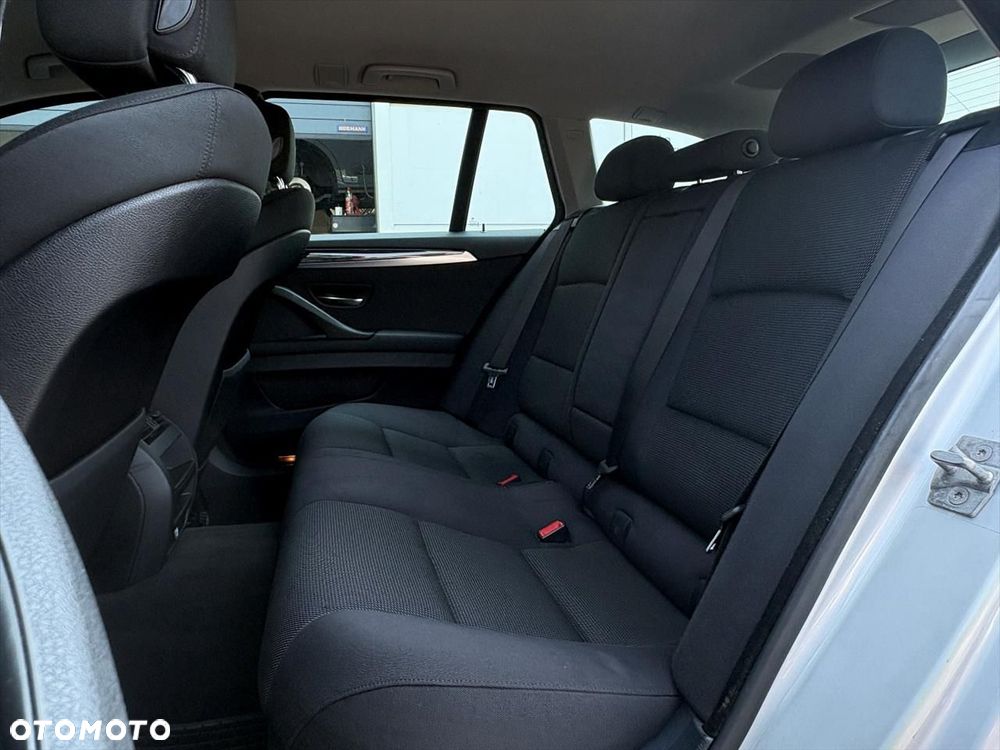 BMW Seria 5 520d - 20