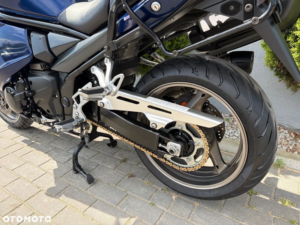 Suzuki GSX - 34
