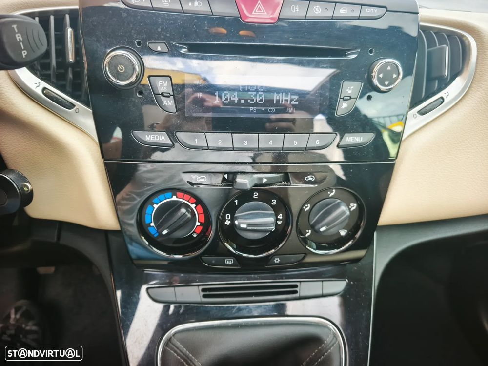 Lancia Ypsilon 1.2 S&S Gold - 7