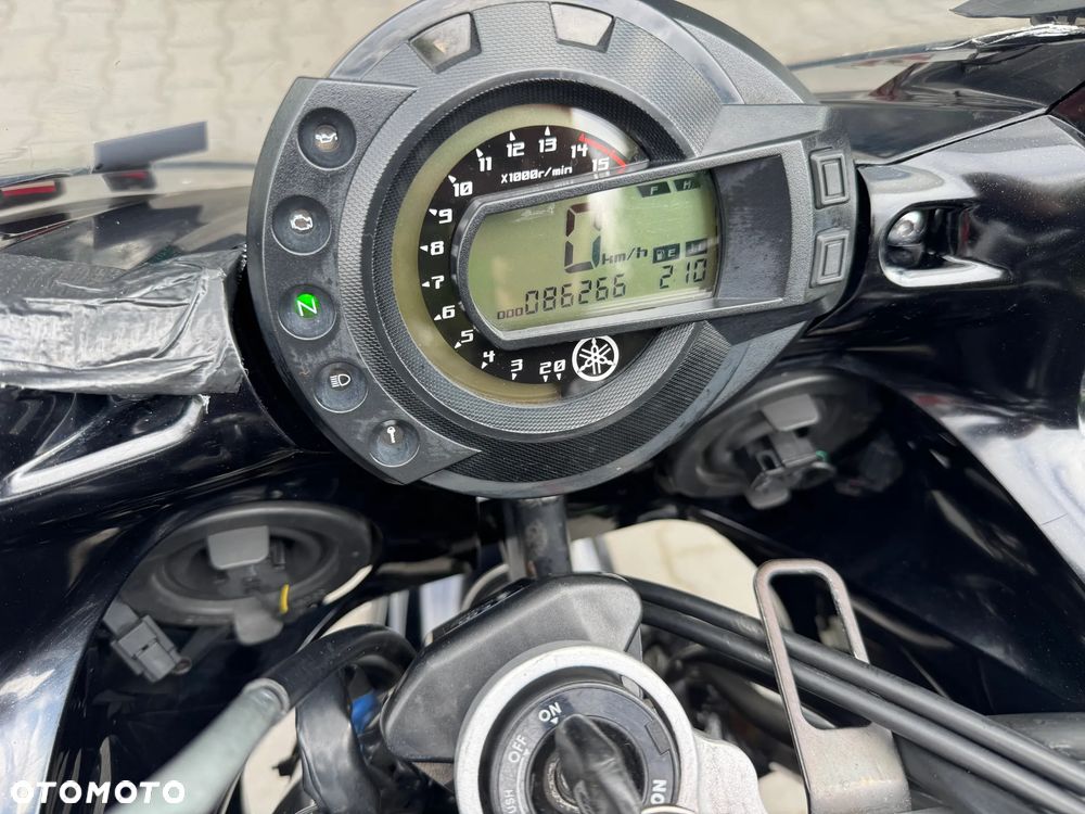 Yamaha FZ6 - 31