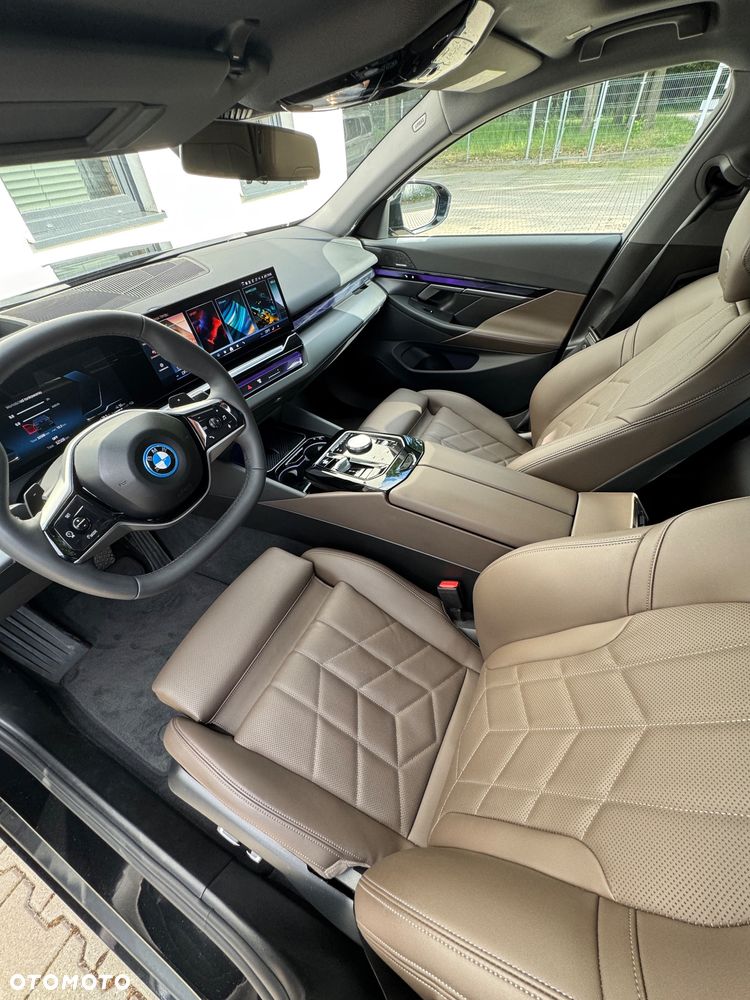 BMW Seria 5 - 14