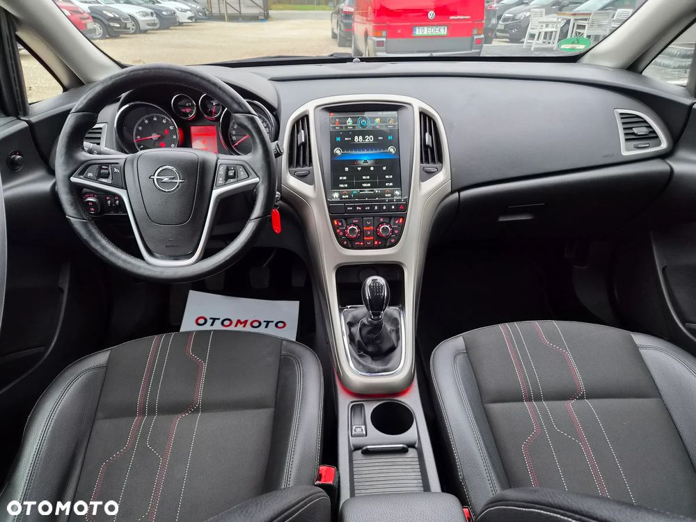 Opel Astra 1.4 Turbo Cosmo - 24