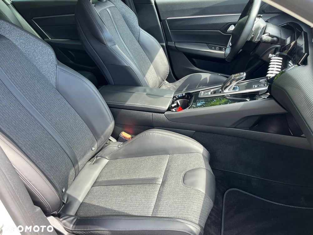 Peugeot 508 BlueHDi 130 EAT8 Allure - 16