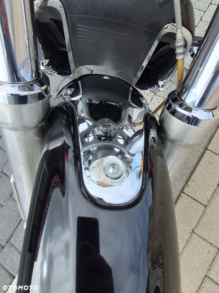 Harley-Davidson V-Rod Street Rod - 18