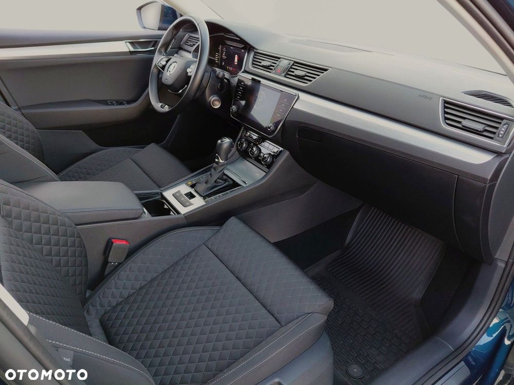 Skoda Superb 2.0 TDI SCR Ambition DSG - 17