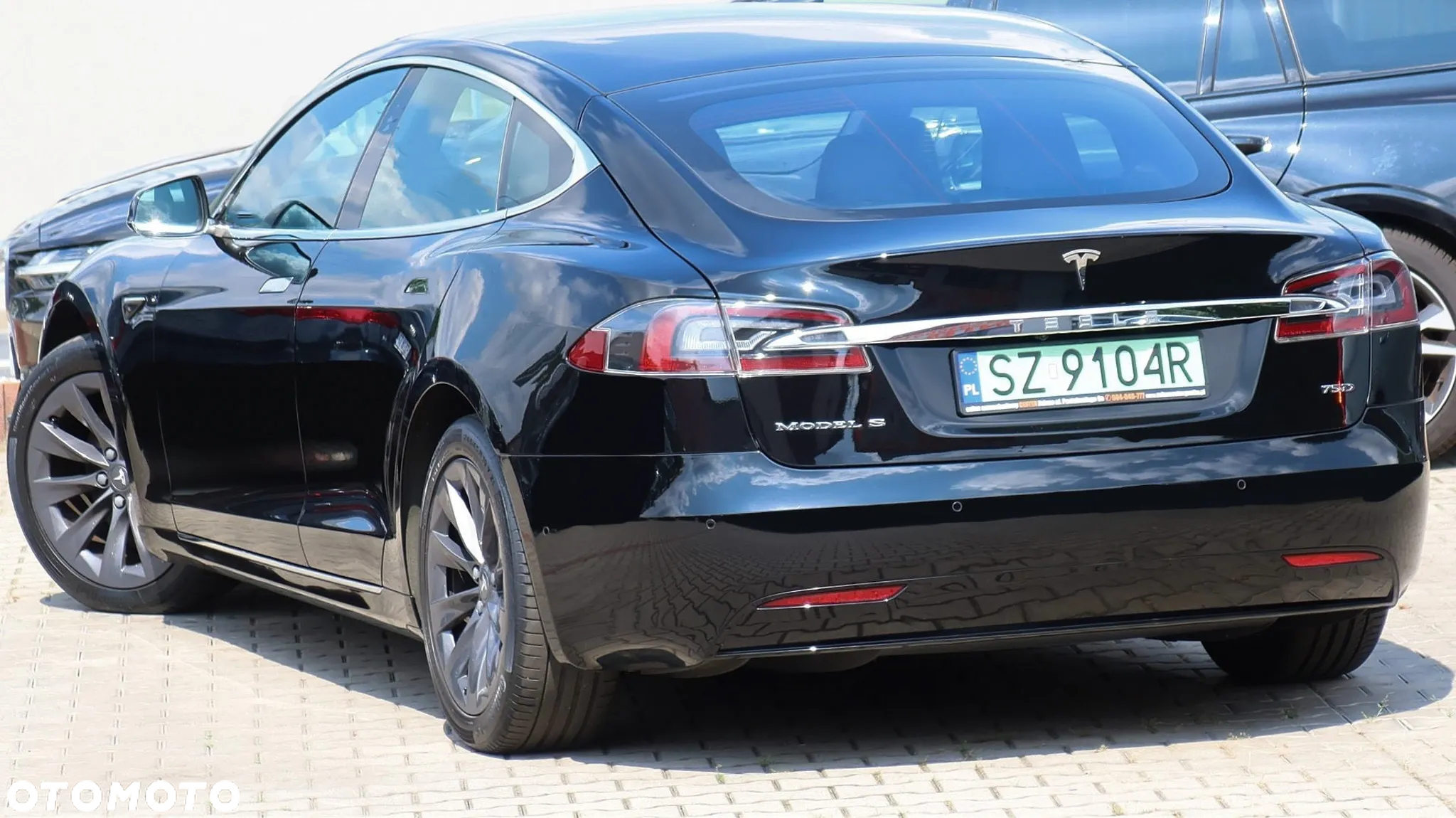 Tesla Model S Dual Motor Allradantrieb - 33