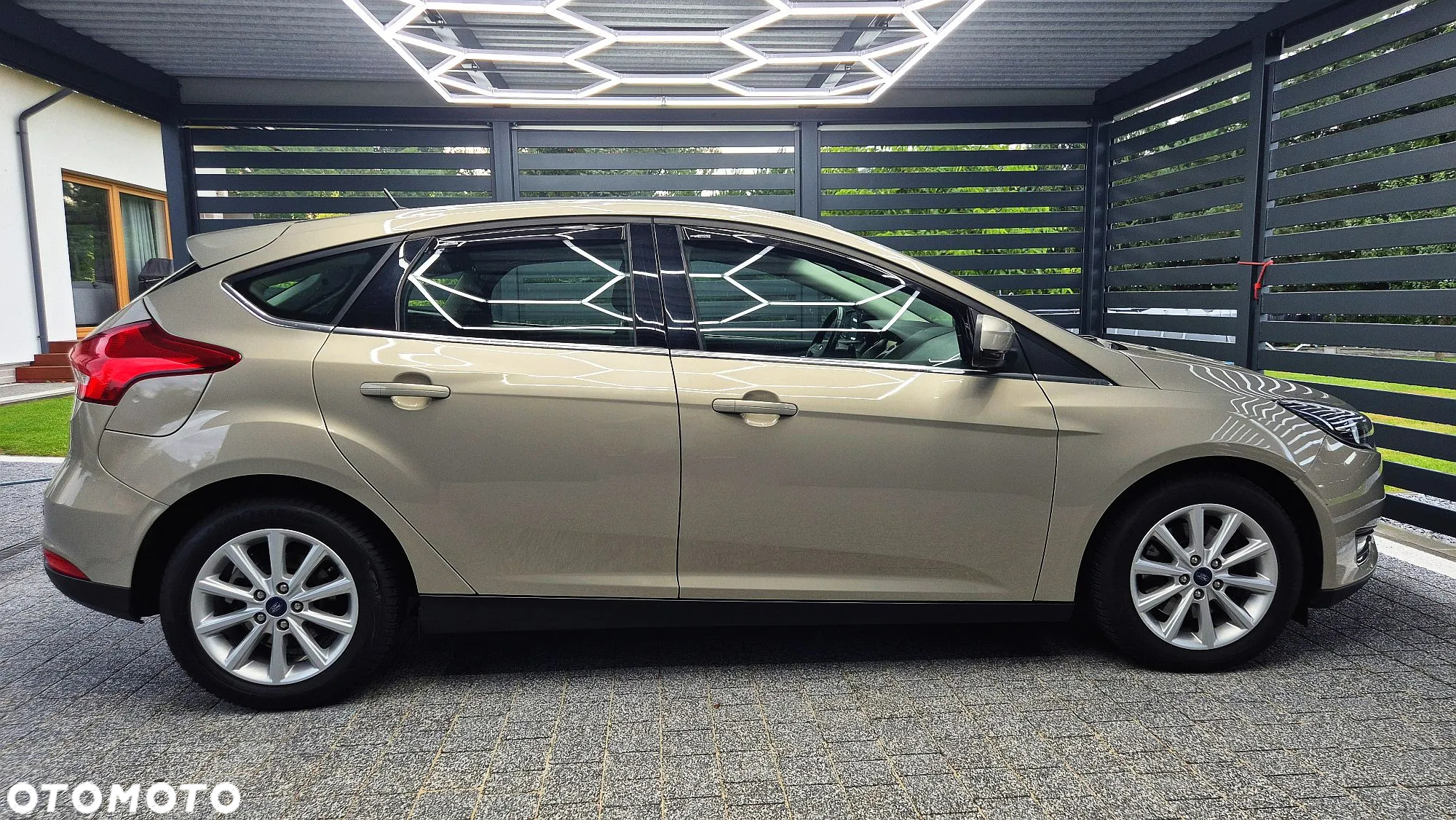Ford Focus - 21