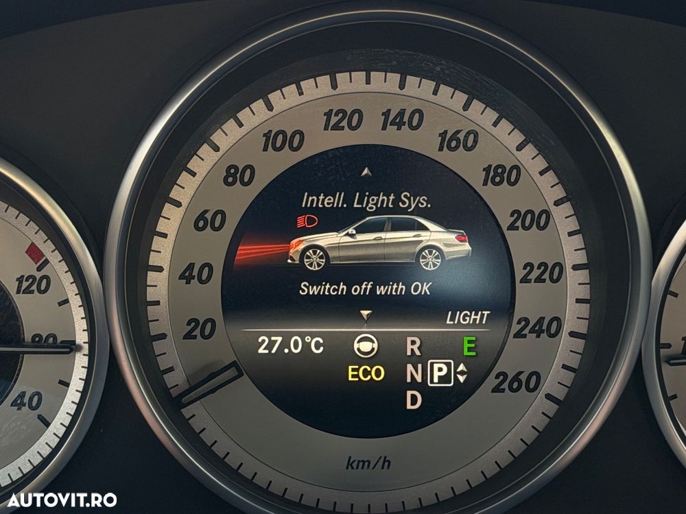 Mercedes-Benz E 220 CDI 7G-TRONIC Avantgarde - 33