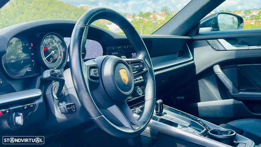 Porsche 911 Série F - 12