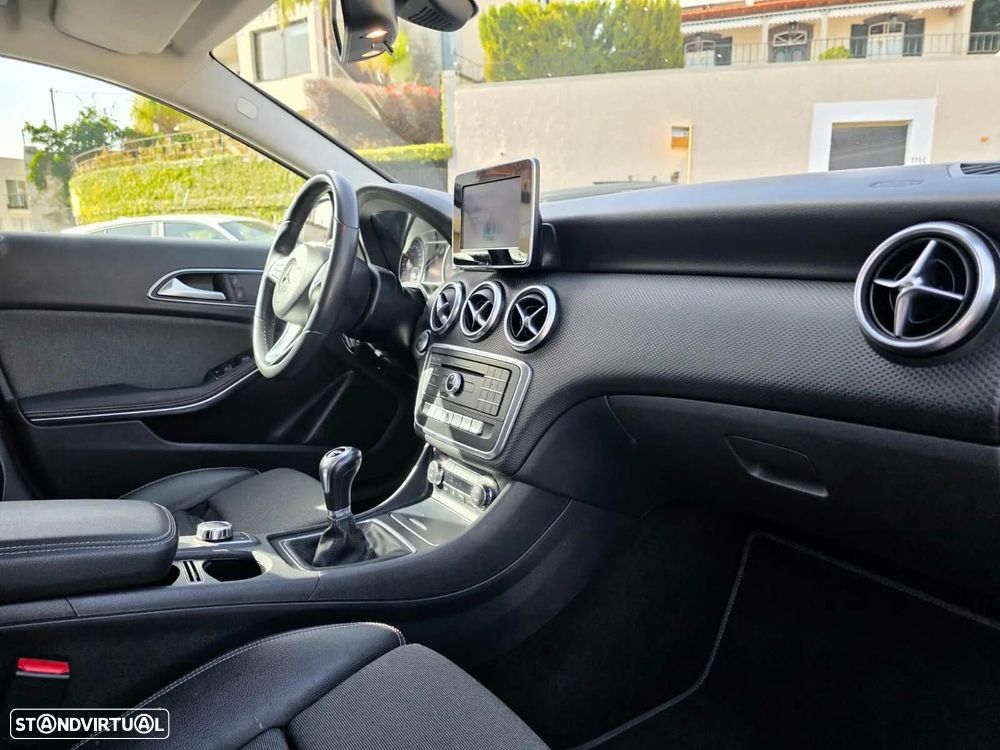 Mercedes-Benz A 180 d Urban - 17