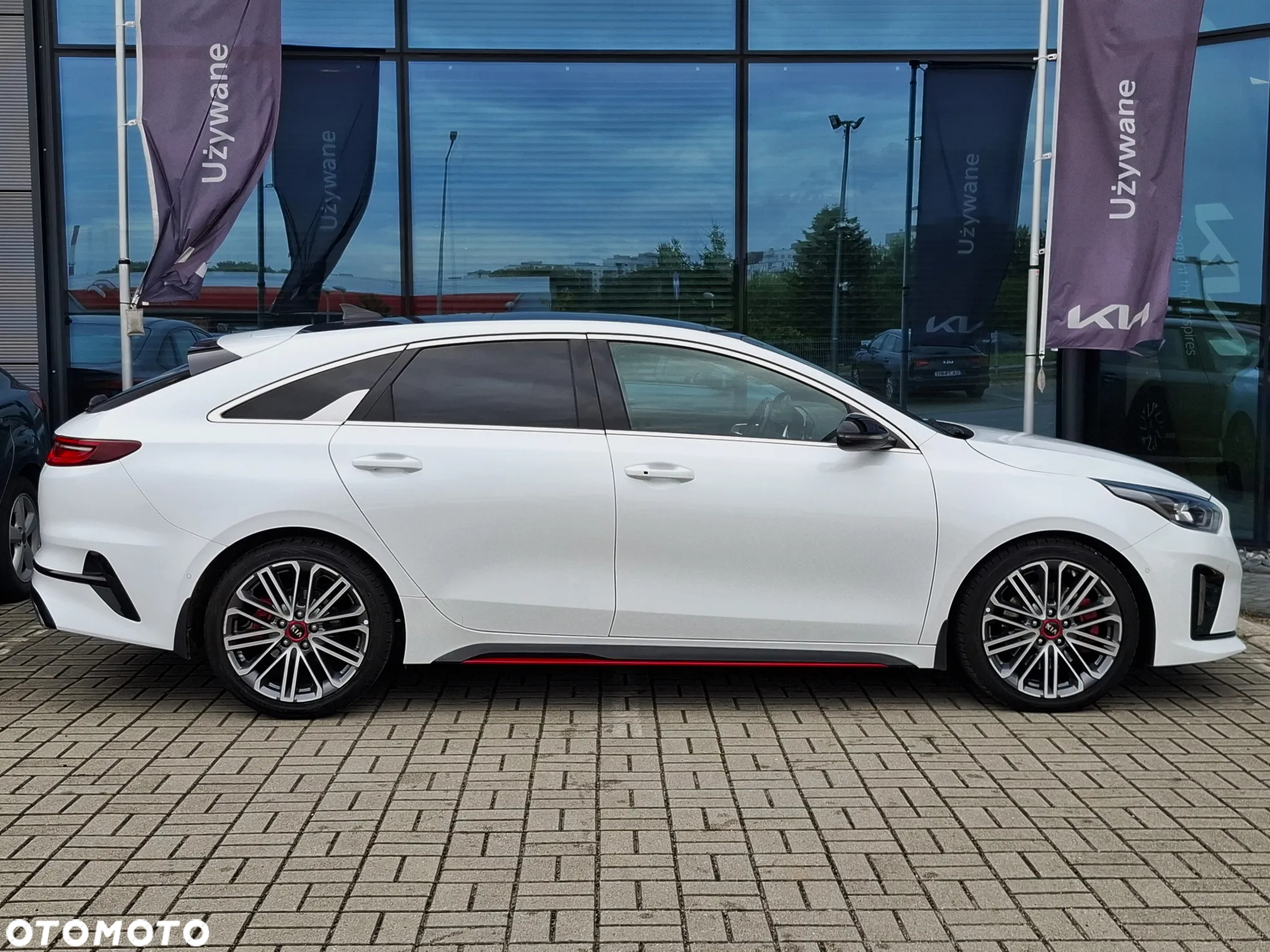 Kia ProCeed 1.6 T-GDI GT DCT - 9