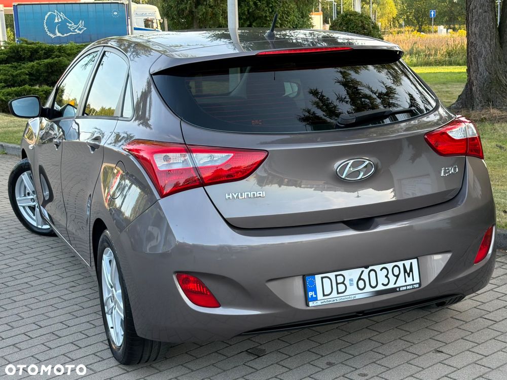Hyundai i30 1.4 Fifa World Cup Edition - 34