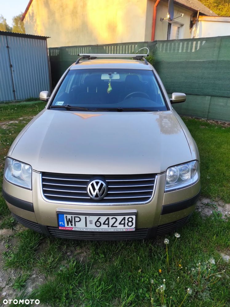 Volkswagen Passat 1.8T Basis - 1