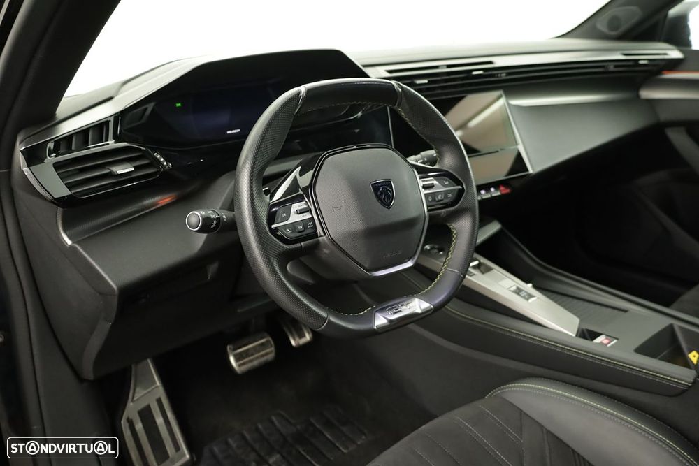 Peugeot 308 1.2 PureTech GT EAT8 - 7