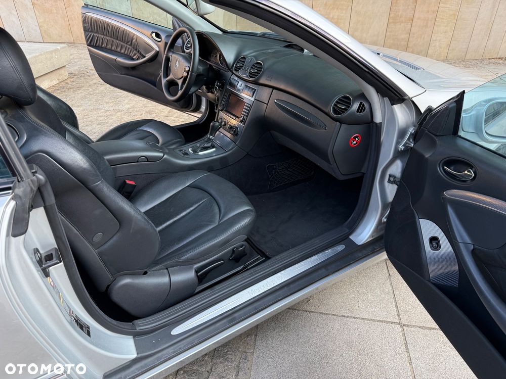 Mercedes-Benz CLK 320 - 13