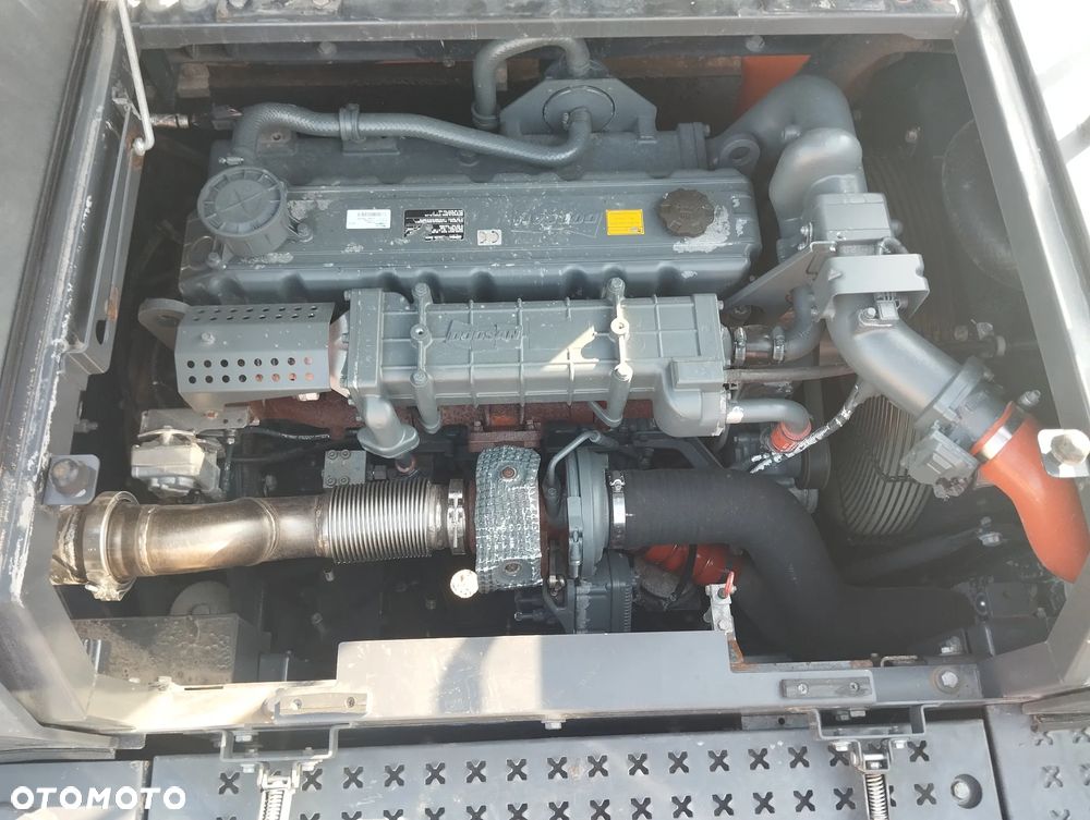 Doosan DX 300LC - 17