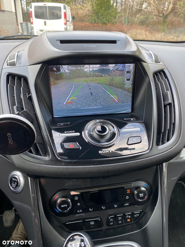 Ford Kuga 2.0 TDCi 2x4 Titanium - 15