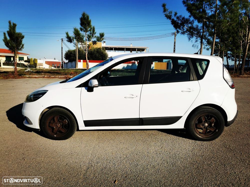 Renault Scénic 1.5 dCi Dynamique S - 3