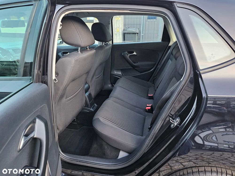 Volkswagen Polo 1.4 Highline - 12