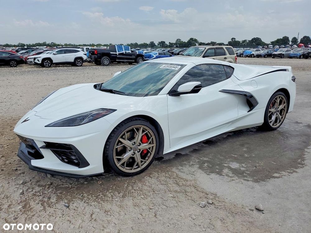 Chevrolet Corvette - 1